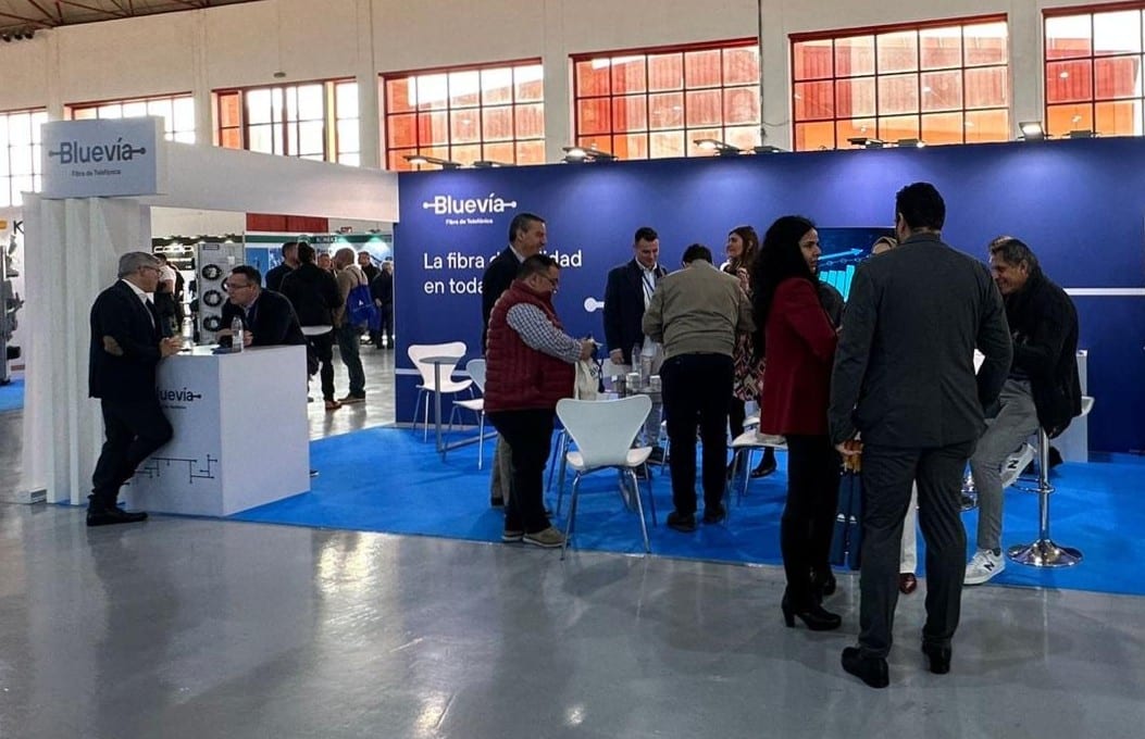 Bluevía ha participado como expositor y patrocinador en la Feria Tecnológica ACUTELAN 2025, celebrada los días 19 y 20 de noviembre en Granada